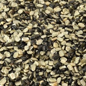 Flavours Urid Split with Husk (Chilka)